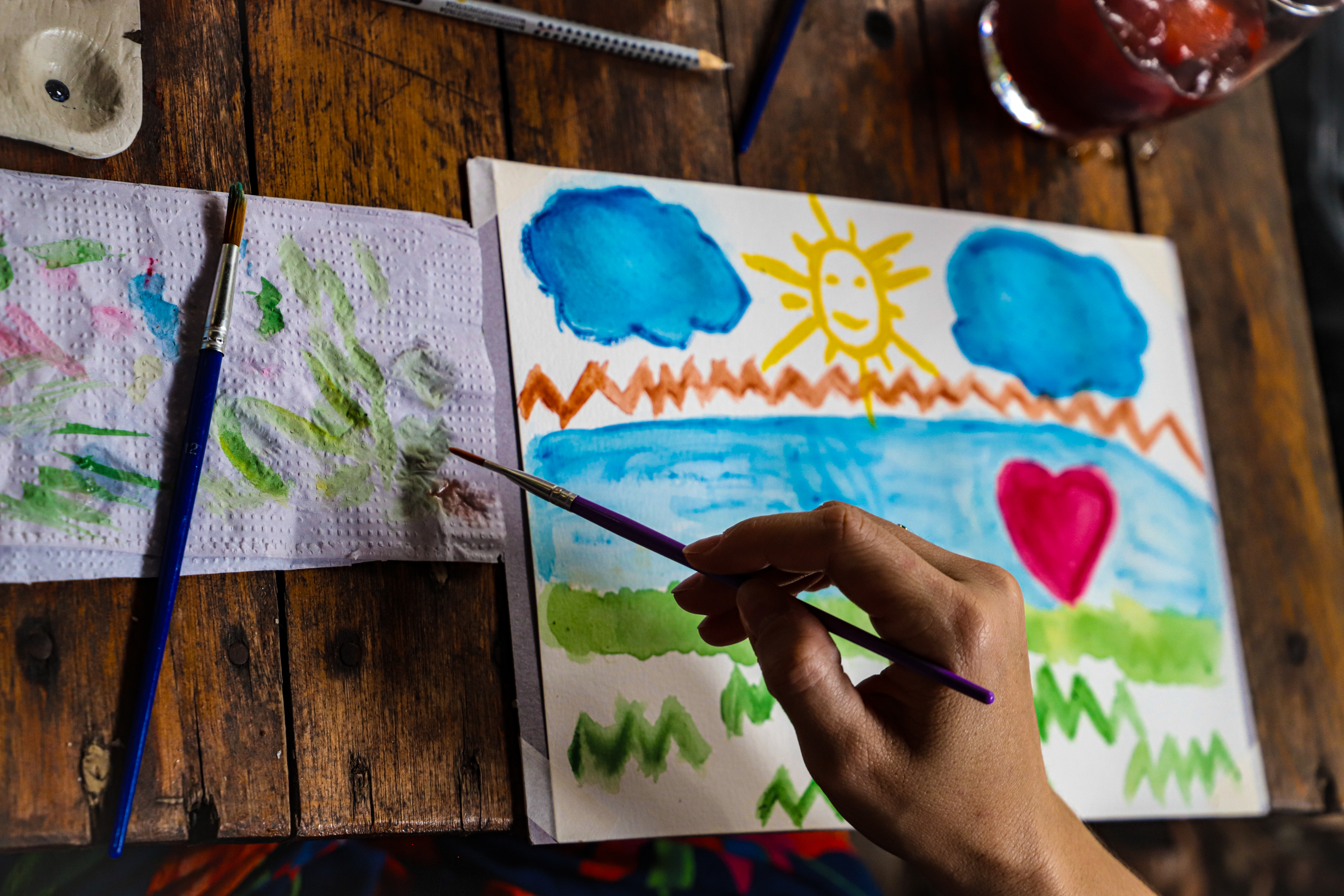 Aquarela e pincéis